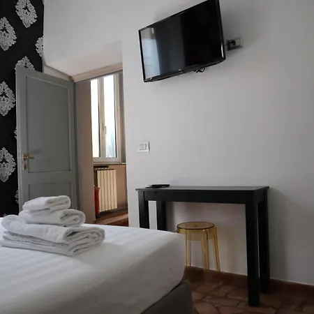 Pantheon Palazzo Lanzi 4* Řím