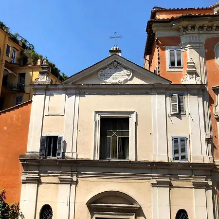 Pantheon Palazzo Lanzi *