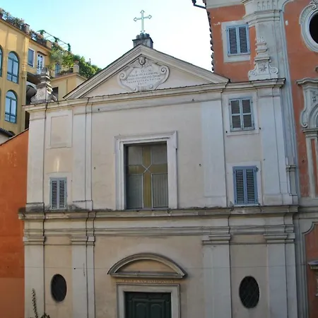 Pantheon Palazzo Lanzi * Rome